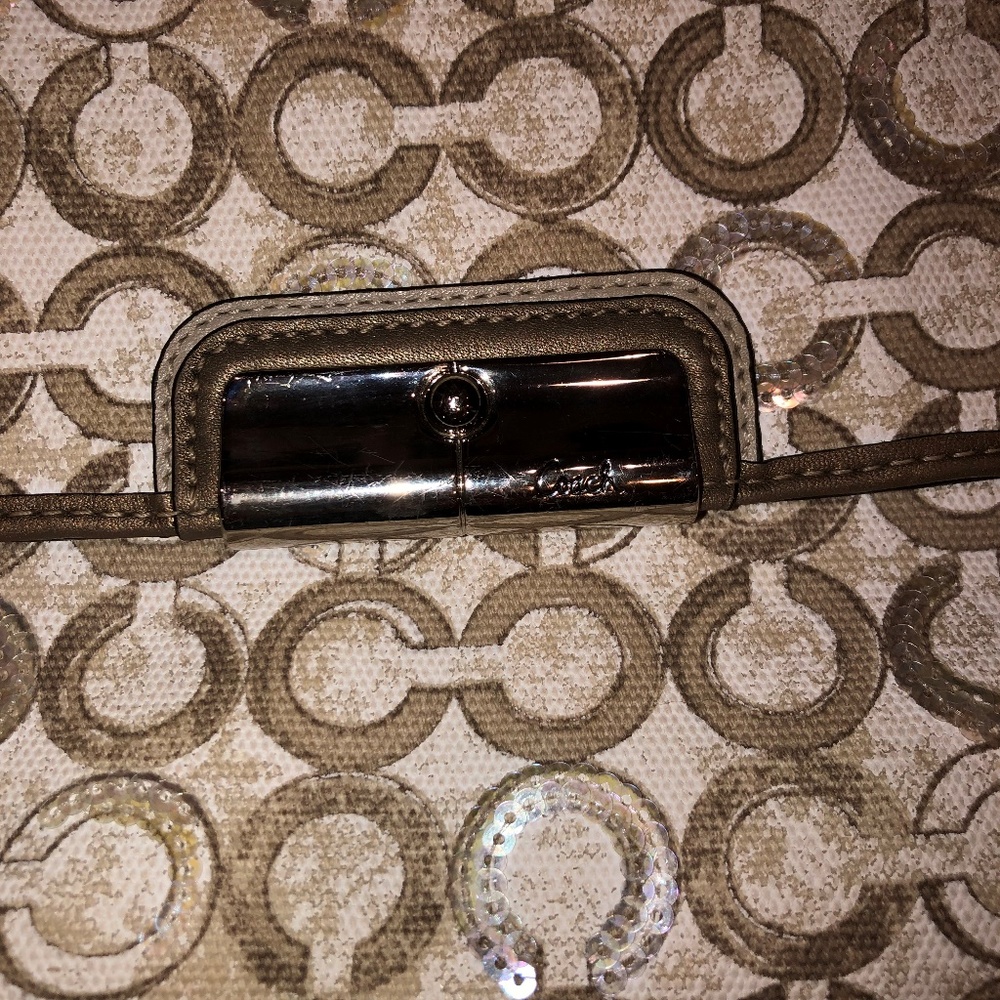 Coach Crossbody Purse, Cream & tan - Picture 5 of 8